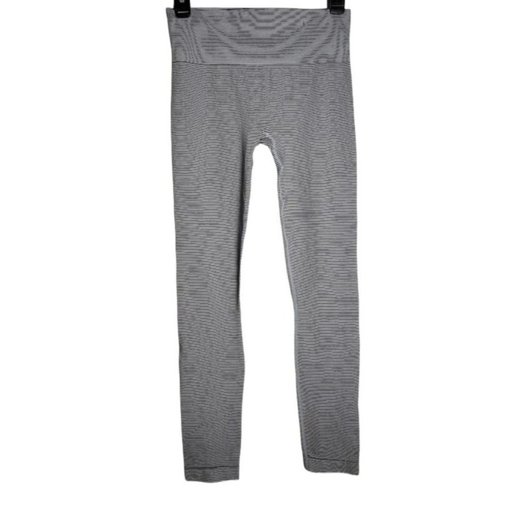 Prime cut  Women's  High waisted soft legging white/ black stripes S/P